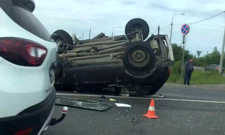 Серьезное ДТП на Окружном шоссе в Архангельске произошло сегодня утром
