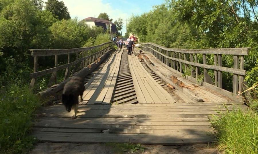 Жители деревни Лянецкое боятся остаться без связи с большой землёй