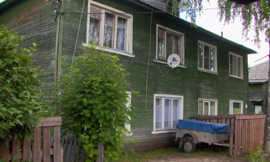 В Вельске жильцы одного из многоквартирных домов по улице Киевской жалуются на невыносимые условия