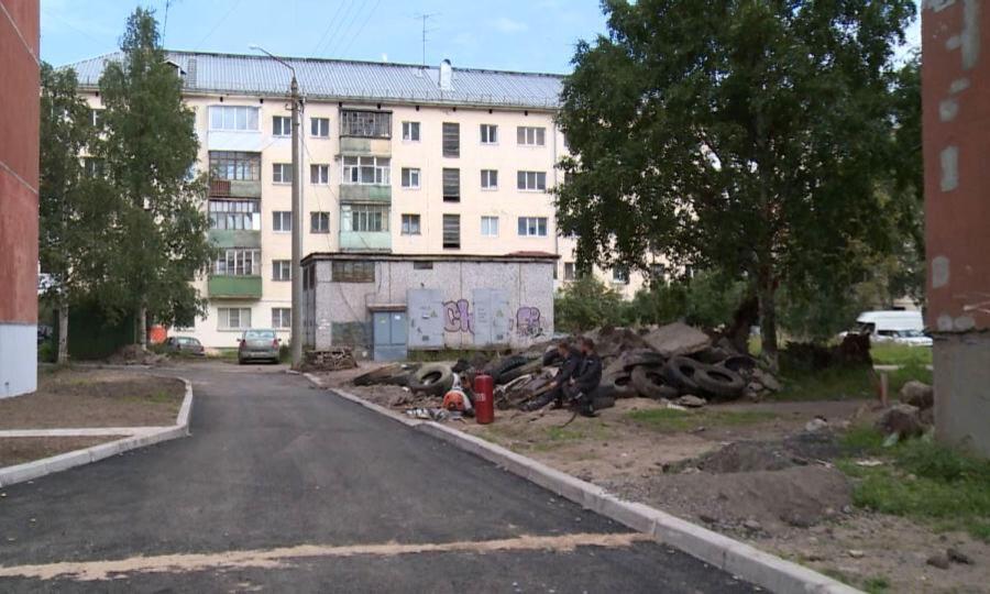 Не без проблем в Архангельске преображаются дворы по программе «Комфортная городская среда»