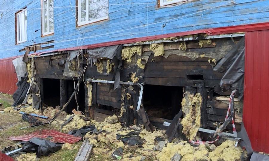 Жители одного из домов в Новом посёлке Нарьян-Мара не могут дождаться ремонта