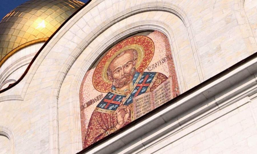 На Кафедральном соборе Архангельска завершается монтаж трех мозаик