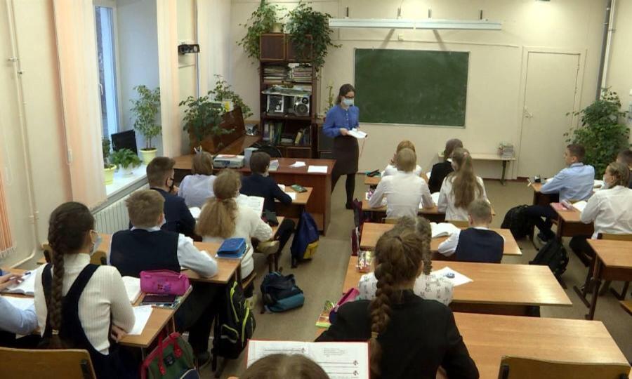 Школы переходят на дистанционное обучение 2024. Учебный день САФУ. Колледжи при САФУ Архангельск.