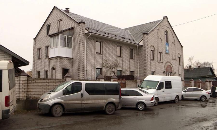 Религиозная община баптистов уже несколько месяцев препятствует сносу незаконного здания в Соломбале
