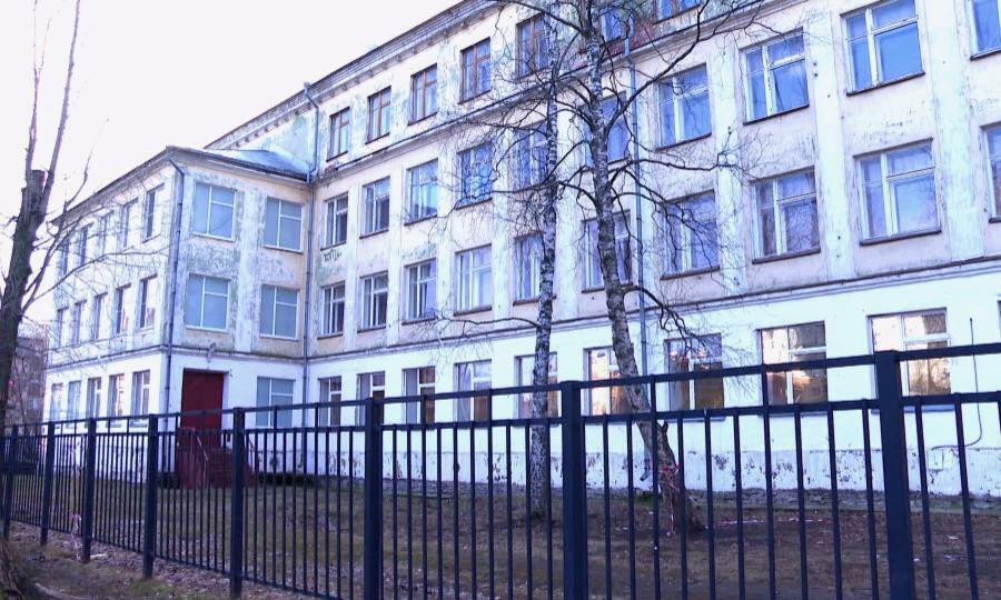 Ученики 22-й школы Архангельска переведены на дистанционное обучение