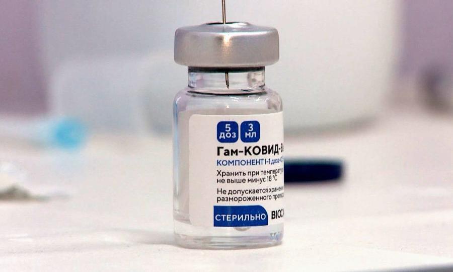 В регионе продолжается вакцинация от коронавируса медицинских работников