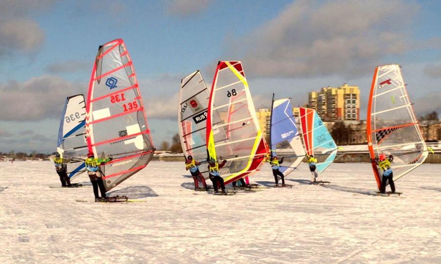 Сегодня в Архангельске первый день Всероссийских соревнований по виндсёрфингу