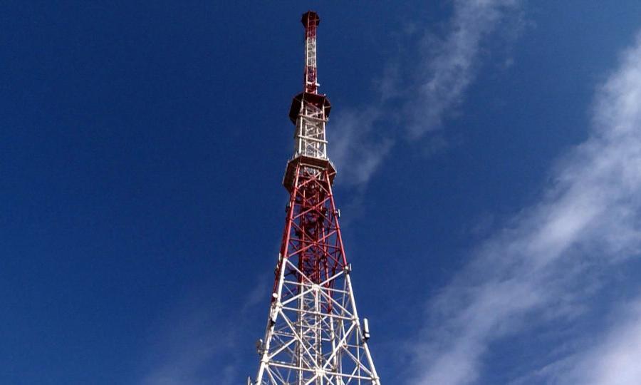 Первое мая, только в 1931 году в Архангельске отметили открытием первой широковещательной радиостанции