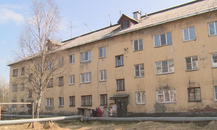 Собственники многоквартирного дома на Лахтинском шоссе в Архангельске были вынуждены обратиться в прокуратуру