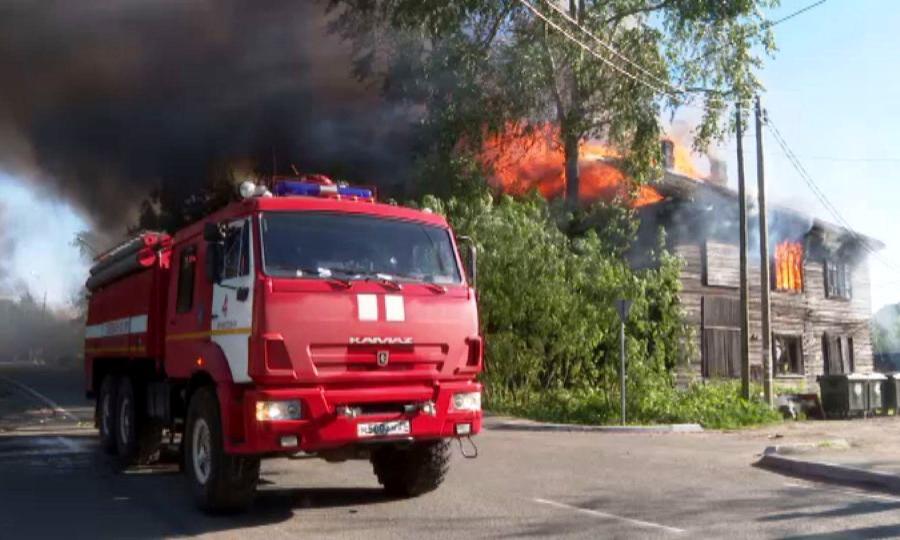 Крупный пожар в Архангельске
