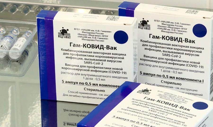 Обязательную вакцинацию от коронавируса в Архангельской области должны пройти не менее 60 тысяч человек