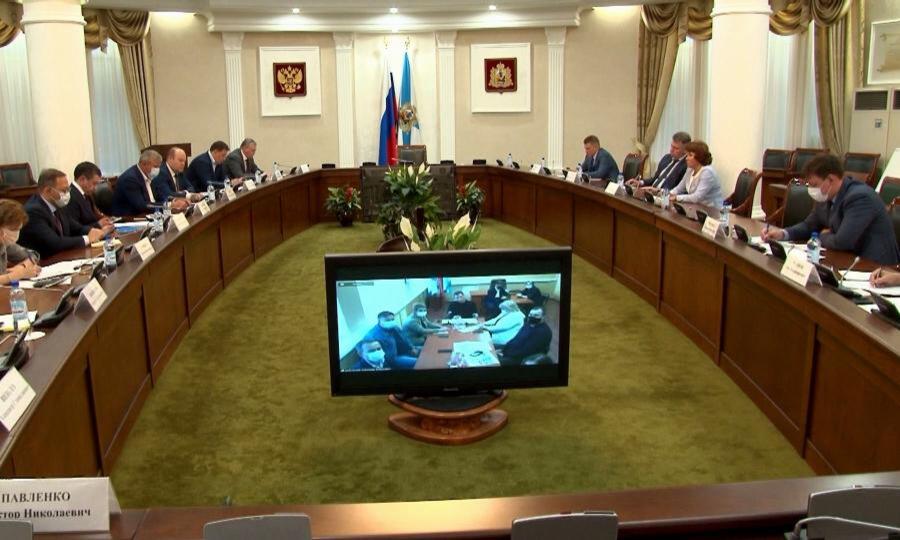 Губернатор Архангельской области провёл еженедельное оперативное совещание по видеосвязи из Шенкурска