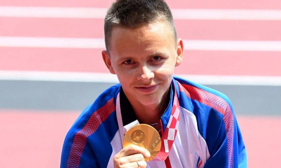 Наш земляк Александр Яремчук установил новый личный рекорд в Паралимпийском марафоне