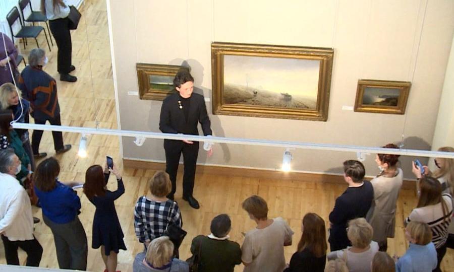 Грандиозной экспозицией открыл новый выставочный сезон Архангельский областной музей изобразительных искусств