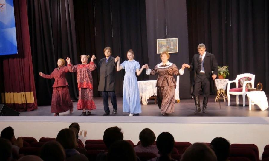 В старинном Каргополе завершился фестиваль «Театральная пристань»