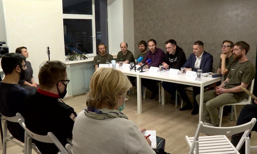 Волонтёры проекта «Мир вокруг» дали пресс-конференцию в Архангельске