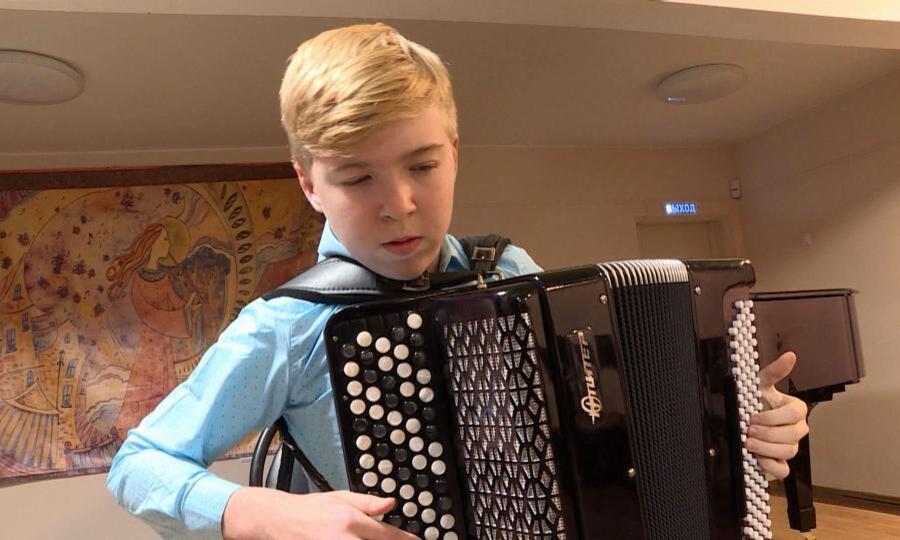 Юный музыкант из Северодвинска стал одним из лучших баянистов планеты